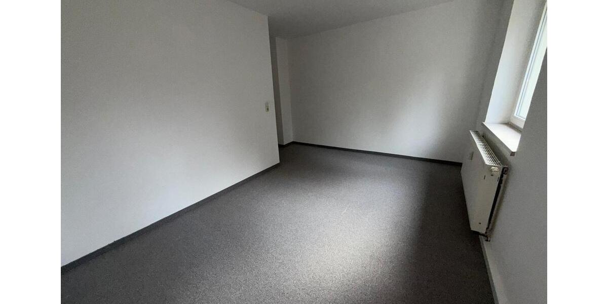 Etagenwohnung Plauen - 3 Zimmer, 78 m&sup2;, 506&euro; | Angebot:25303872