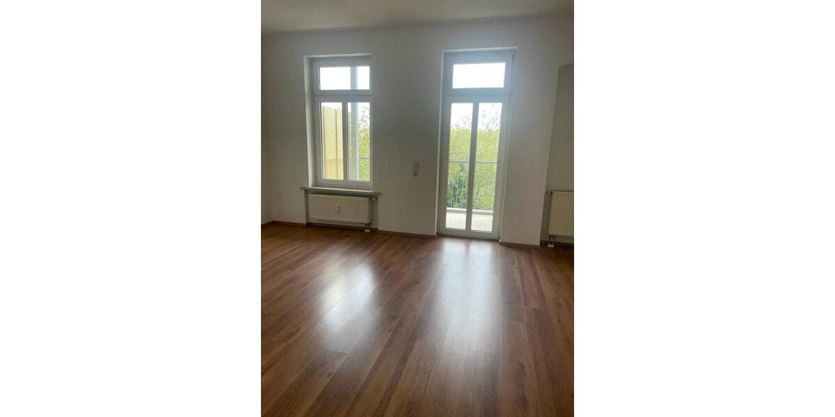 Etagenwohnung Plauen - 2 Zimmer, 61 m&sup2;, 267&euro; | Angebot:24847702