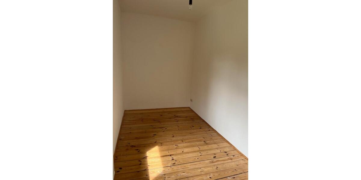 Etagenwohnung Muldenhammer - 5 Zimmer, 123 m&sup2;, 590&euro; | Angebot:25571380