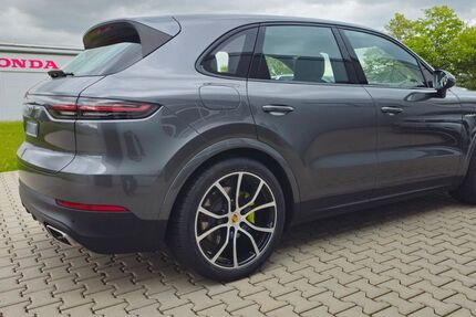 Porsche Cayenne 123.723 km 49.504 &euro; Oelsnitz 08606