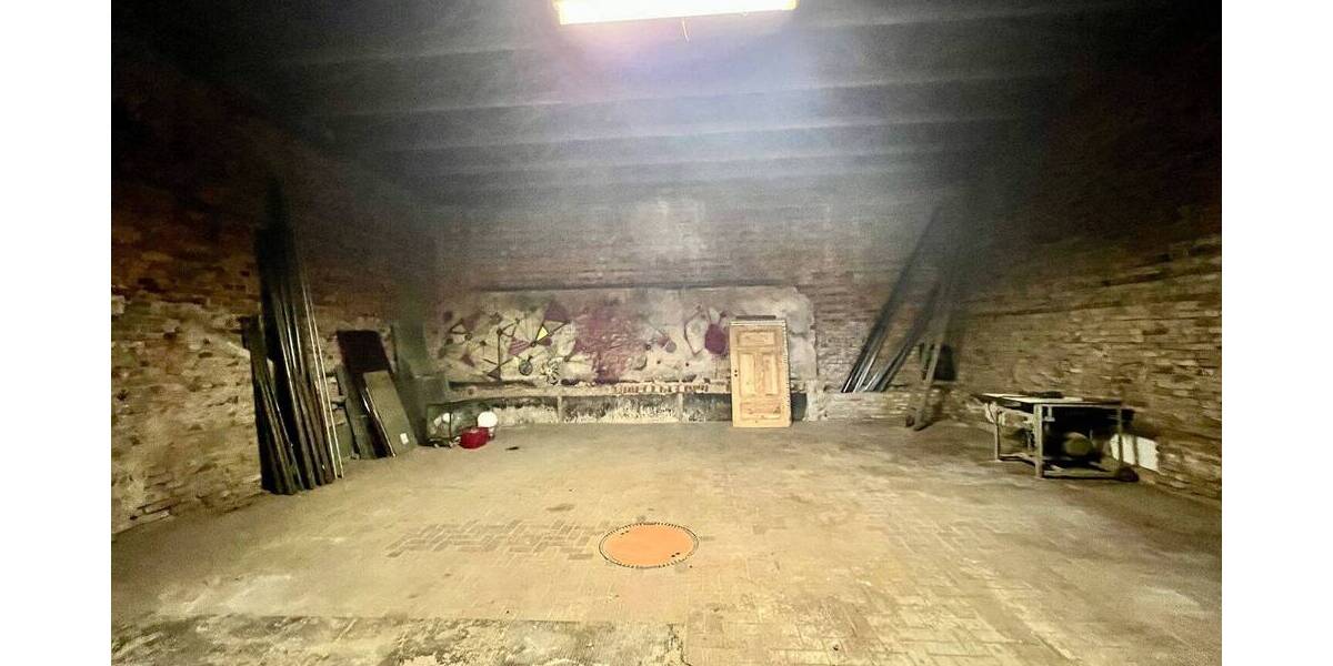 Mehrfamilienhaus, Wohnhaus Lengenfeld - 4 Zimmer, 150 m&sup2;, 83.000&euro; | Angebot:25708235