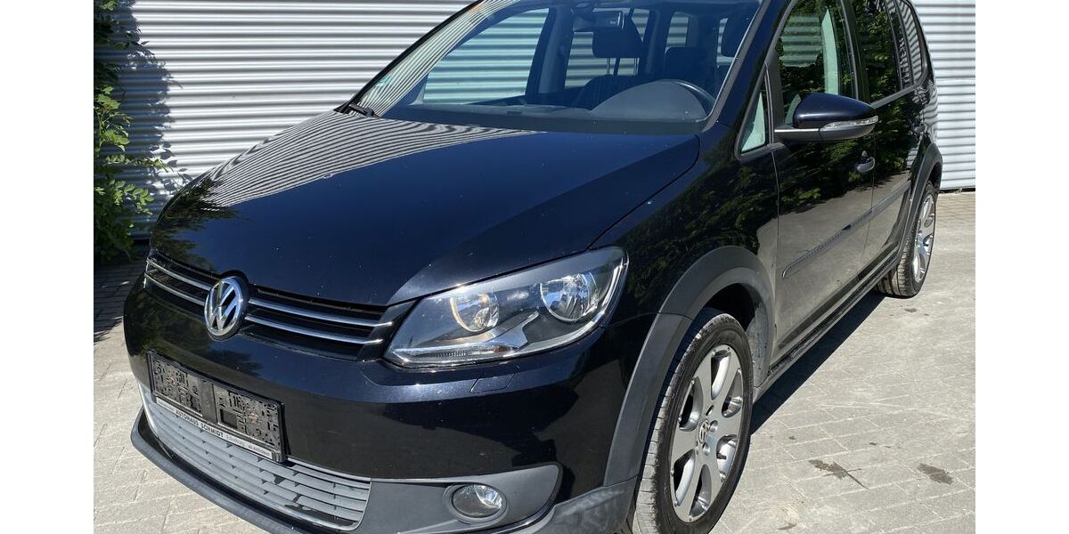 VW Touran 328.137 km 3.790 &euro; Plauen 08527