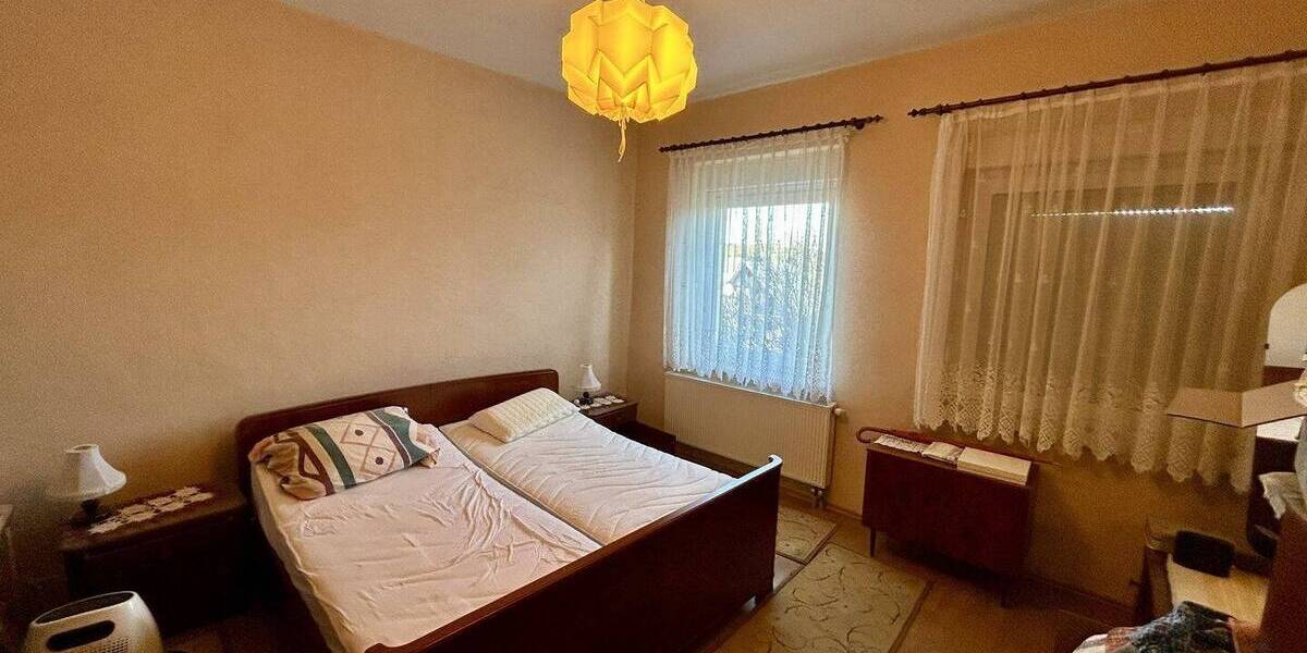 Einfamilienhaus Steinberg Rothenkirchen - 7 Zimmer, 104 m&sup2;, 125.000&euro; | Angebot:26154145