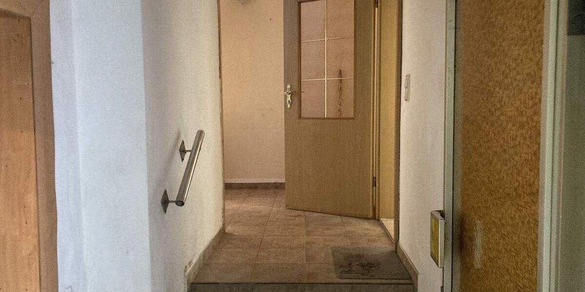 Mehrfamilienhaus, Wohnhaus Heinsdorfergrund Unterheinsdorf - 9 Zimmer, 180 m&sup2;, 50.000&euro; | Angebot:25707394