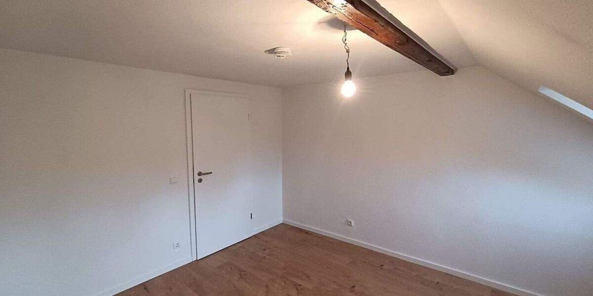 Etagenwohnung Reichenbach im Vogtland Reichenbach - 3 Zimmer, 74 m&sup2;, 450&euro; | Angebot:25665720