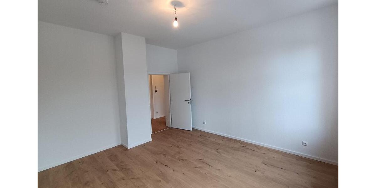 Etagenwohnung Reichenbach im Vogtland - 3 Zimmer, 67 m&sup2;, 400&euro; | Angebot:25217564