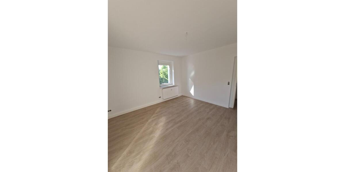 Etagenwohnung Greiz - 3 Zimmer, 70 m&sup2;, 480&euro; | Angebot:22709880