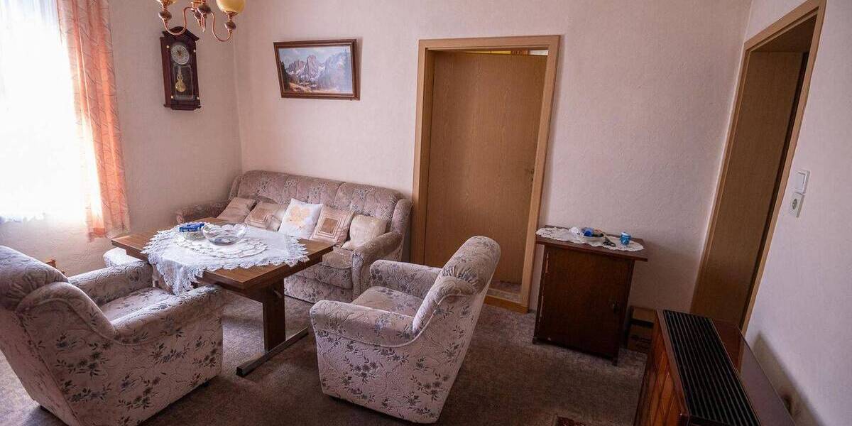 Einfamilienhaus Klingenthal Brunndöbra - 6 Zimmer, 110 m&sup2;, 51.000&euro; | Angebot:25686135