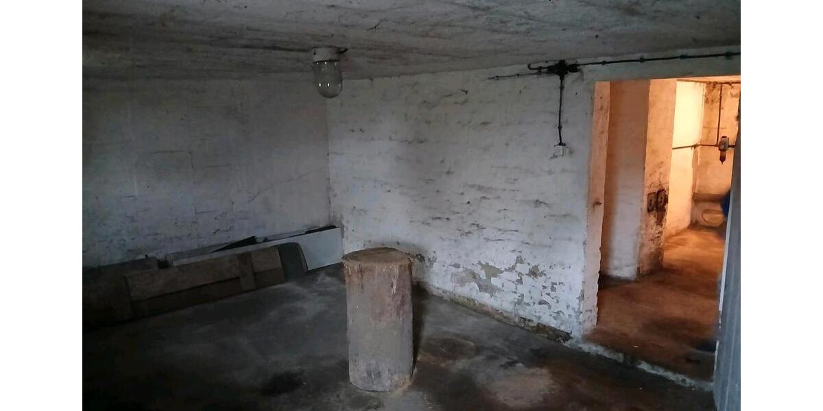 Reihenhaus Weischlitz - 7 Zimmer, 80 m&sup2;, 69.500&euro; | Angebot:25800444