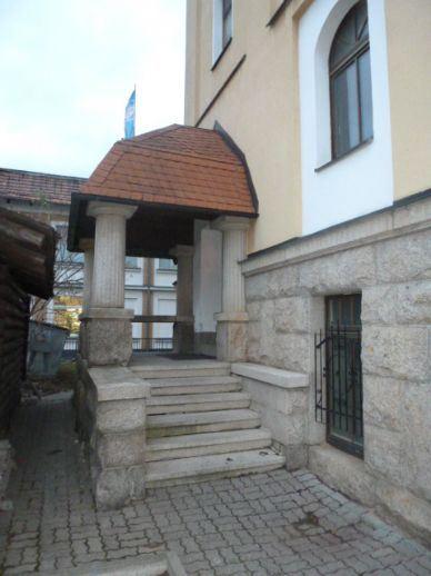 Etagenwohnung Plauen Bahnhofsvorstadt - 2 Zimmer, 67 m&sup2;, 269&euro; | Angebot:22313554