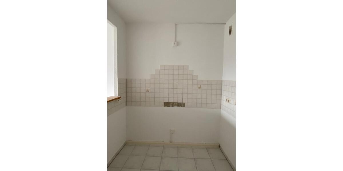 Etagenwohnung Bad Elster - 2 Zimmer, 42 m&sup2;, 200&euro; | Angebot:25713816