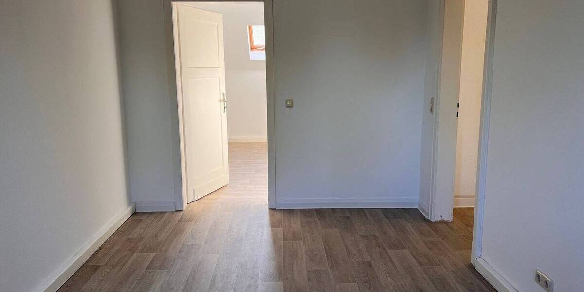 Etagenwohnung Plauen Reusa - 1 Zimmer, 235 m&sup2;, 125.000&euro; | Angebot:26723401