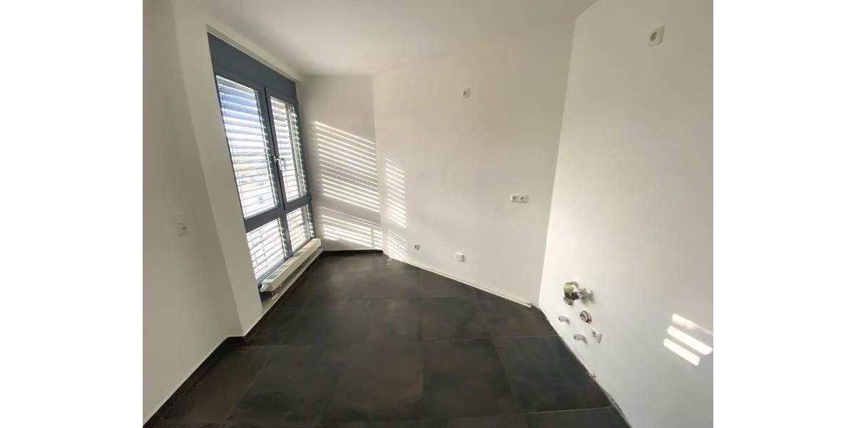 Etagenwohnung Plauen Chrieschwitz - 3 Zimmer, 83 m&sup2;, 510&euro; | Angebot:25819924