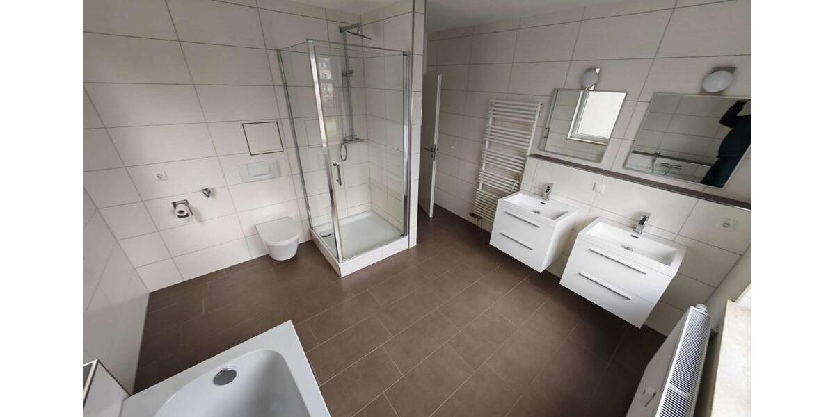 Etagenwohnung Plauen Alt Chrieschwitz - 3.5 Zimmer, 98 m&sup2;, 530&euro; | Angebot:25322161