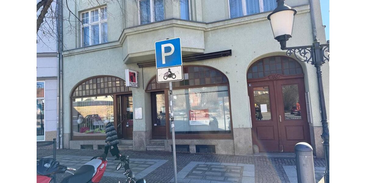 Etagenwohnung Greiz - 4 Zimmer, 104 m&sup2;, 570&euro; | Angebot:25382508