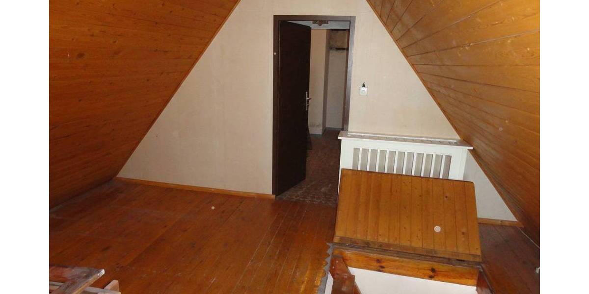 Einfamilienhaus Plauen Südvorstadt - 7 Zimmer, 175 m&sup2;, 249.000&euro; | Angebot:25662038