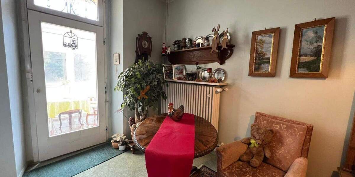 Mehrfamilienhaus, Wohnhaus Hof Innenstadt - 1 Zimmer, 298 m&sup2;, 450.000&euro; | Angebot:25775911