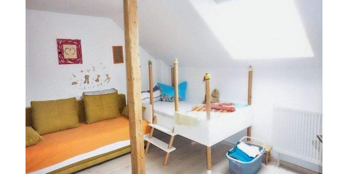 Reihenmittelhaus Oelsnitz - 5 Zimmer, 146 m&sup2;, 195.000&euro; | Angebot:25686107