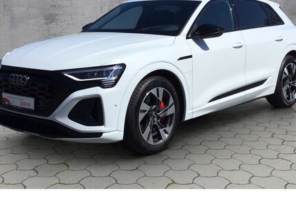 Audi Q8 e-tron 45.000 km 49.980 &euro; Plauen 08527