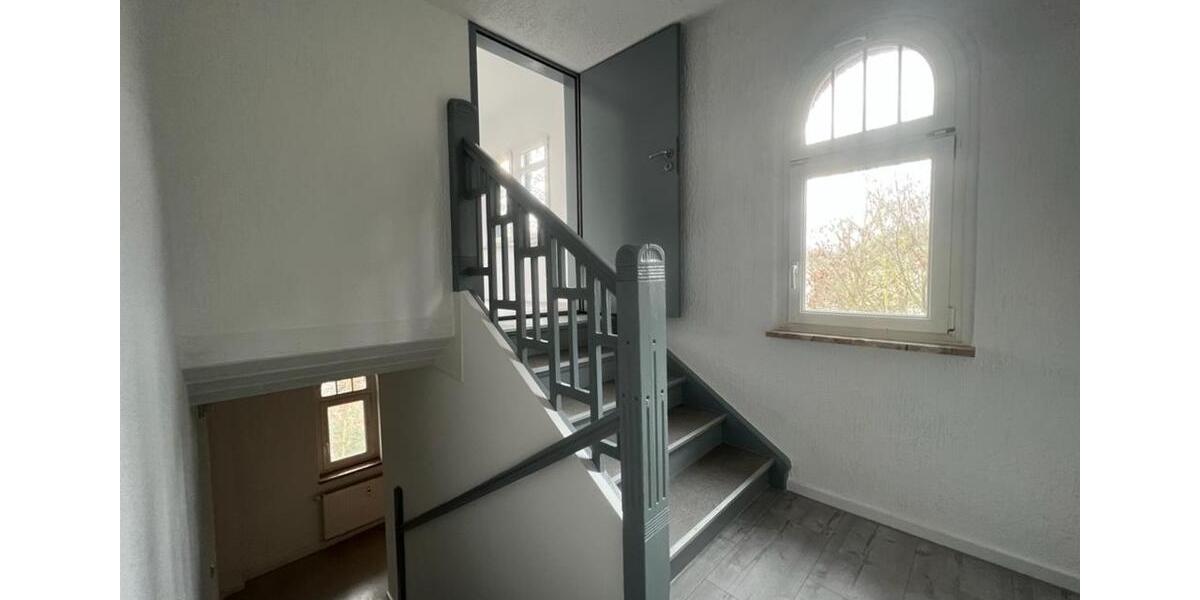 Dachgeschoßwohnung Greiz - 3 Zimmer, 78 m&sup2;, 468&euro; | Angebot:25543324