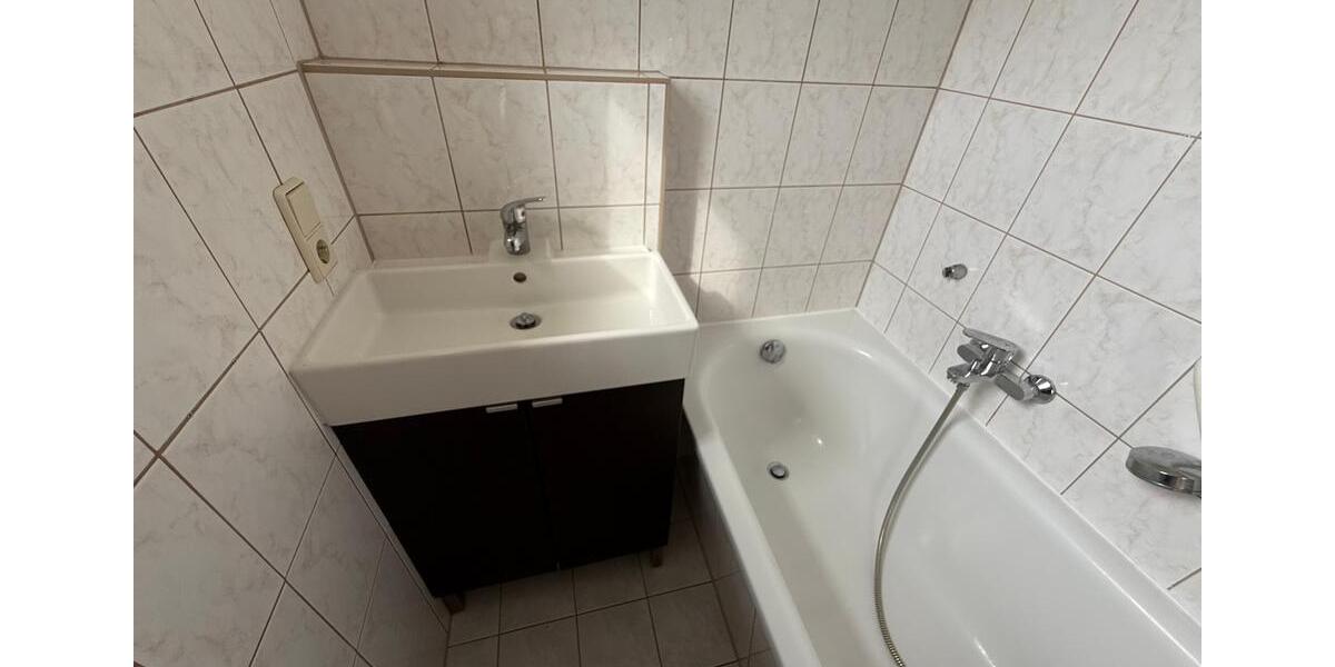 Etagenwohnung Reichenbach im Vogtland - 2 Zimmer, 49 m&sup2;, 225&euro; | Angebot:23150130