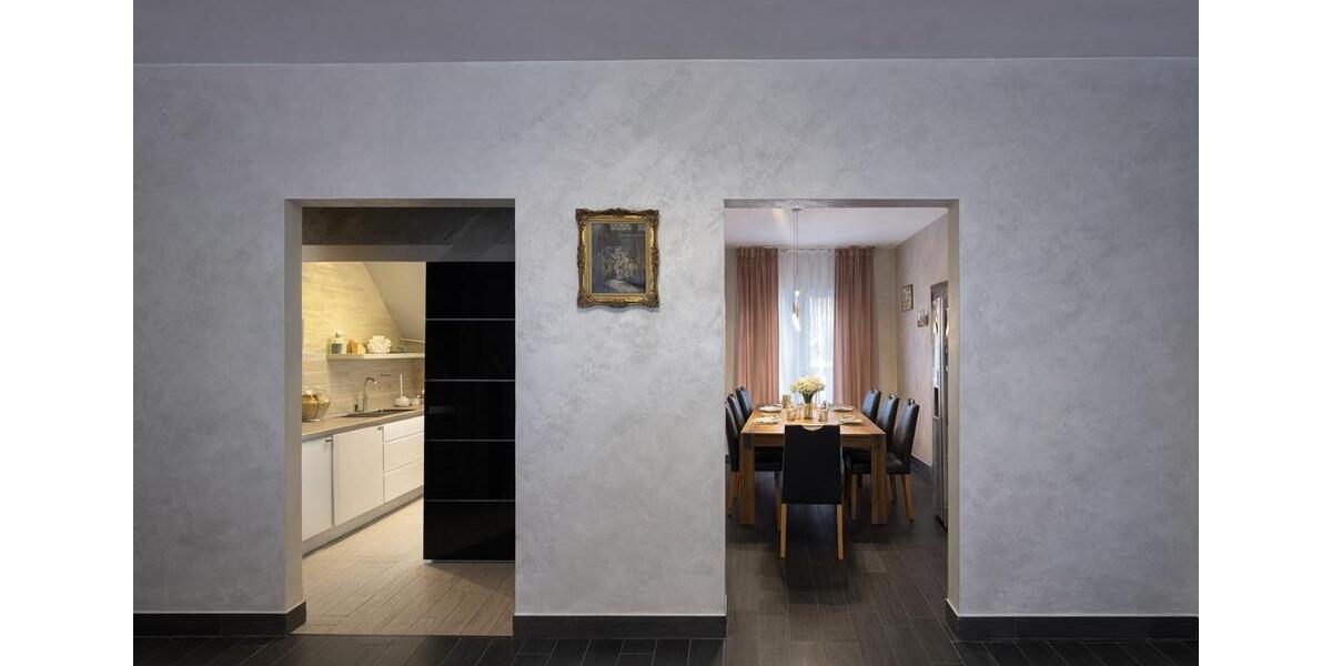 Dachgeschoßwohnung Plauen Altstadt - 5 Zimmer, 130 m&sup2;, 1.000&euro; | Angebot:25999918