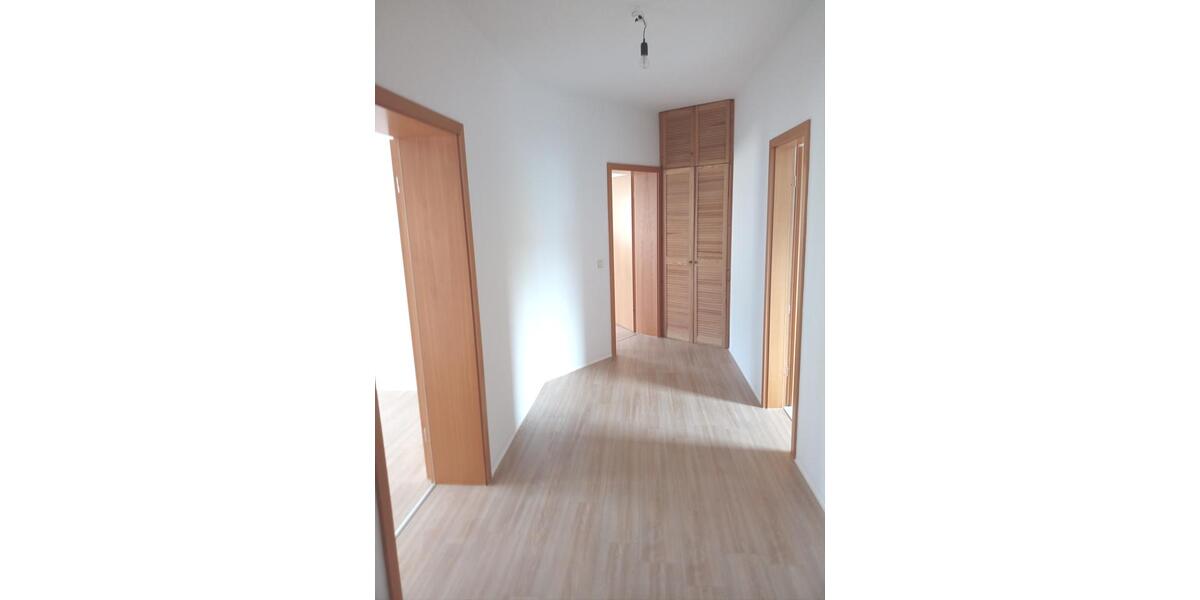 Etagenwohnung Elsterberg - 2 Zimmer, 60 m&sup2;, 270&euro; | Angebot:13481640