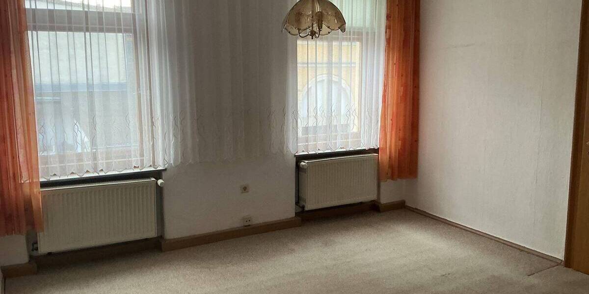 Reihenmittelhaus Falkenstein - 5 Zimmer, 125 m&sup2;, 60.000&euro; | Angebot:26451826