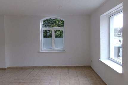 Wohnung Ellefeld - 2 Zimmer, 110 m&sup2;, 440&euro; | Angebot:24984108