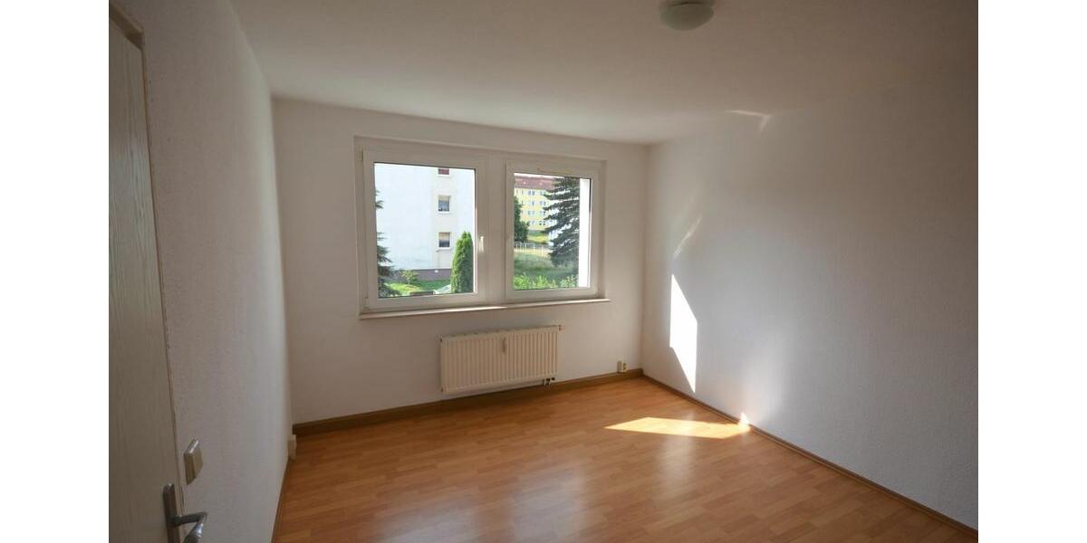Etagenwohnung Reichenbach im Vogtland - 2 Zimmer, 47 m&sup2;, 43.500&euro; | Angebot:27264895