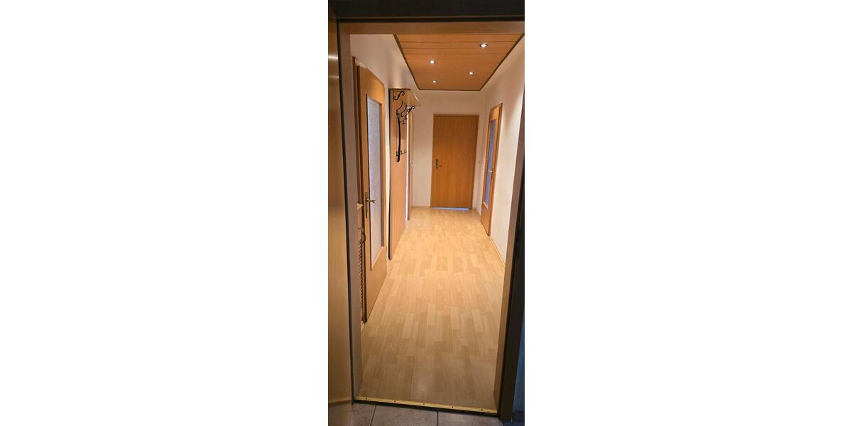 Etagenwohnung Auerbach/Vogtland Vogtland - 4 Zimmer, 73 m&sup2;, 350&euro; | Angebot:26032023