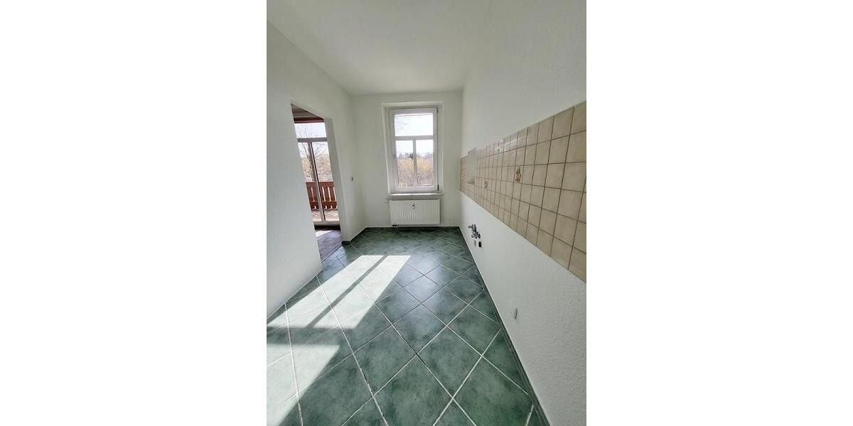 Etagenwohnung Reichenbach im Vogtland - 3 Zimmer, 71 m&sup2;, 425&euro; | Angebot:25442741
