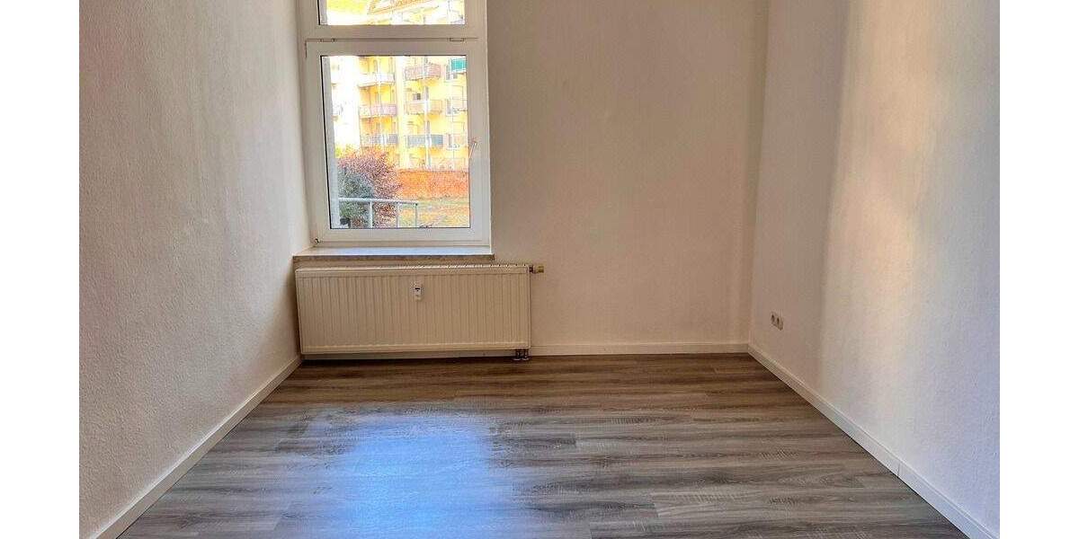 Etagenwohnung Plauen Westend - 2 Zimmer, 42 m&sup2;, 216&euro; | Angebot:25736238