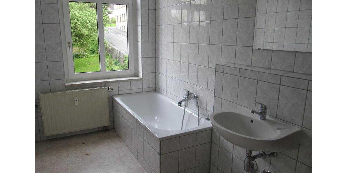 Etagenwohnung Oelsnitz (Vogtland) - 1 Zimmer, 34 m&sup2;, 170&euro; | Angebot:25053006