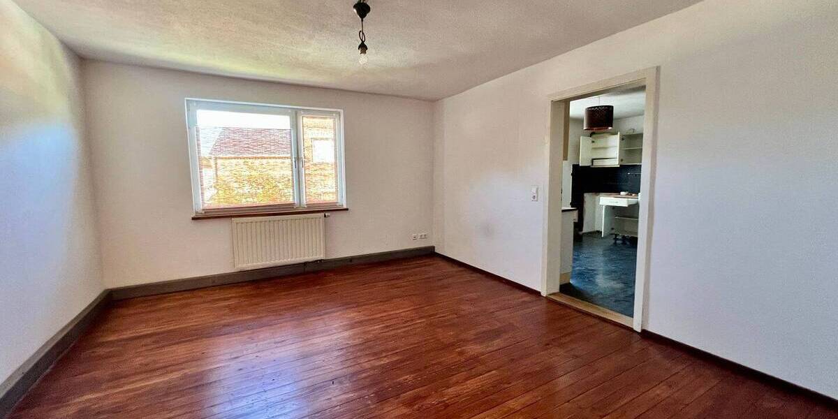 Mehrfamilienhaus, Wohnhaus Lengenfeld - 4 Zimmer, 150 m&sup2;, 83.000&euro; | Angebot:25708235