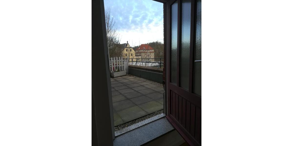 Etagenwohnung Reichenbach im Vogtland - 3 Zimmer, 95 m&sup2;, 525&euro; | Angebot:23816521