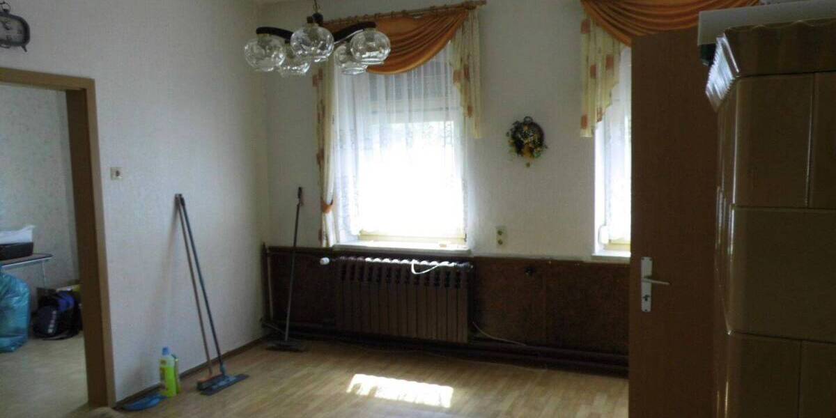 Einfamilienhaus Heinsdorfergrund Unterheinsdorf - 5 Zimmer, 115 m&sup2;, 89.000&euro; | Angebot:25662882