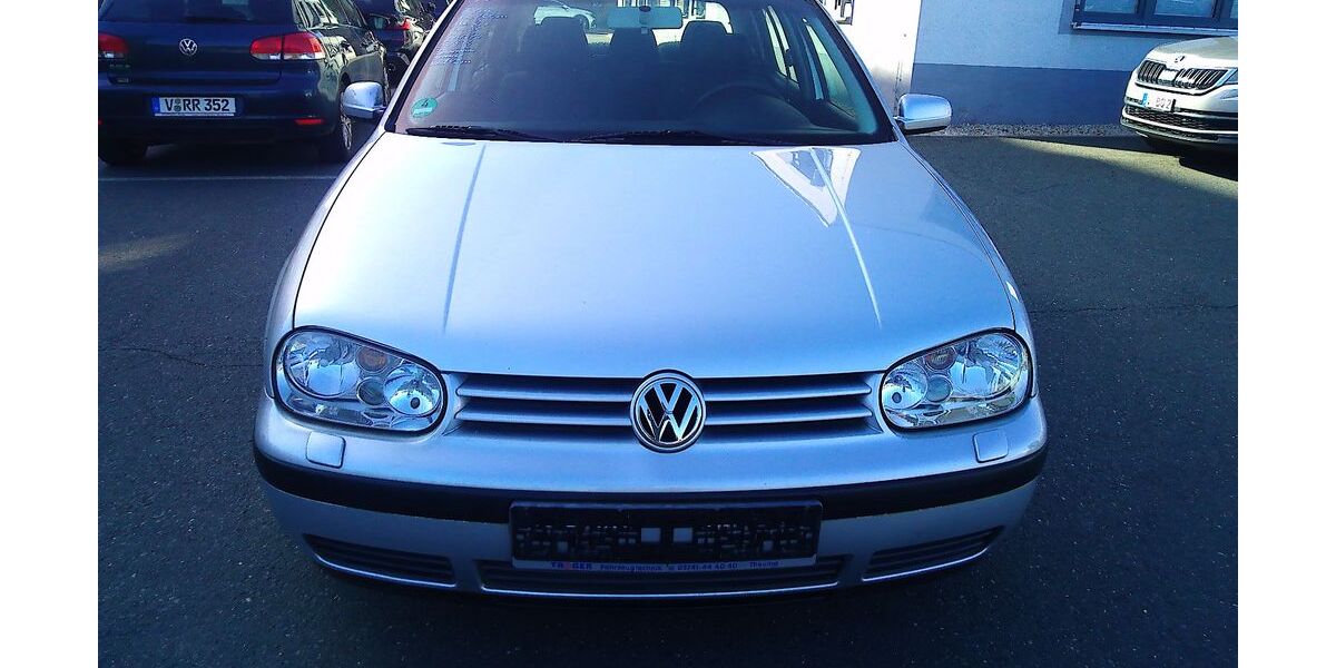 VW Golf 155.000 km 2.400 &euro; Plauen 08523