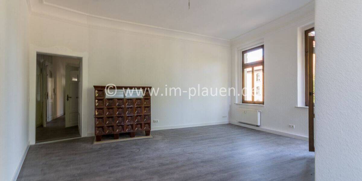 Etagenwohnung Plauen Westend - 2 Zimmer, 92 m&sup2;, 460&euro; | Angebot:25741694