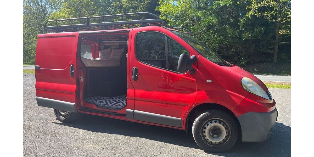 Renault Trafic 182.000 km 8.500 &euro; Markneukirchen 08258