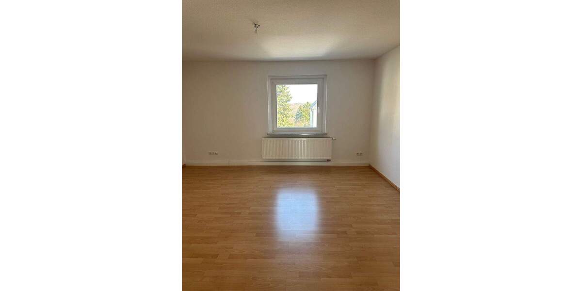 Etagenwohnung Netzschkau - 2 Zimmer, 56 m&sup2;, 282&euro; | Angebot:25910396