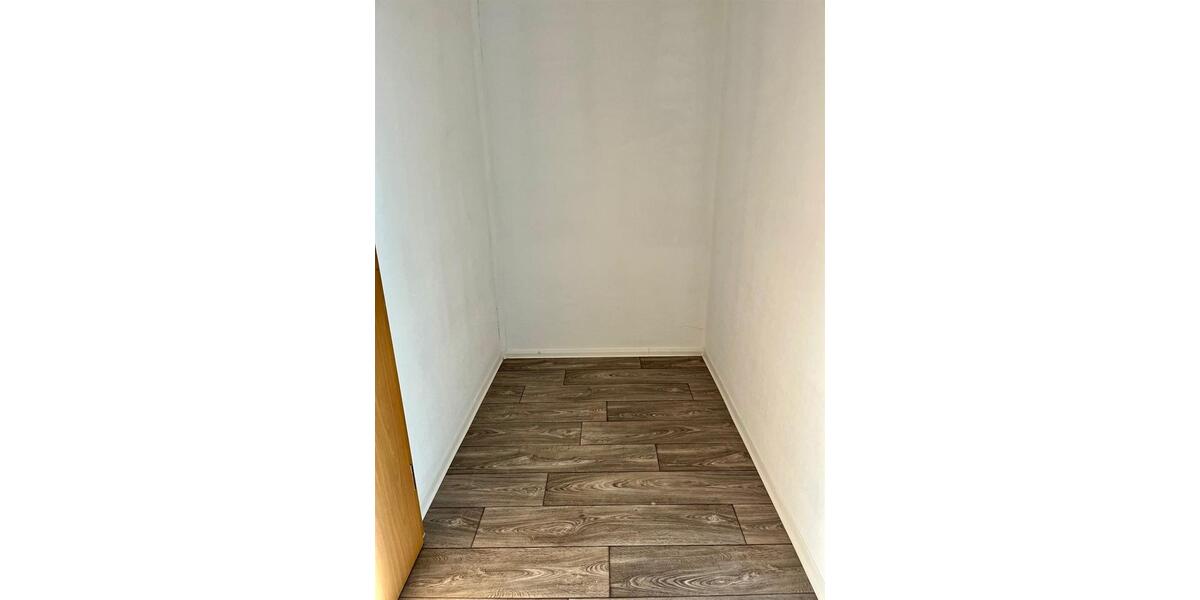 Etagenwohnung Oelsnitz (Vogtland) - 1 Zimmer, 35 m&sup2;, 210&euro; | Angebot:25551762