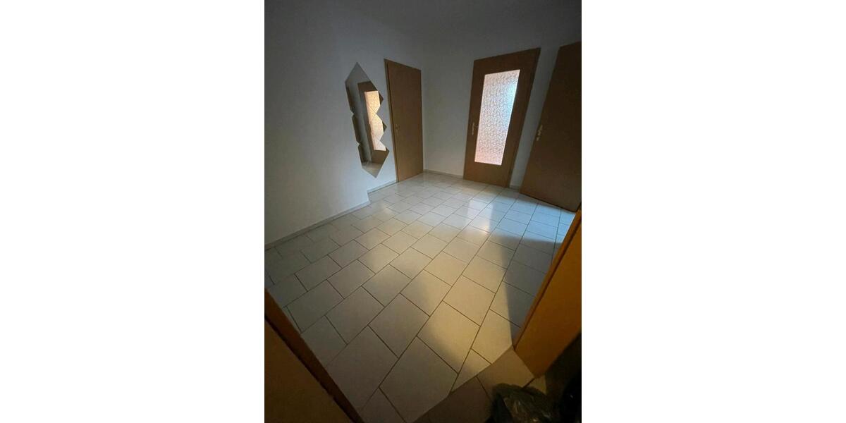 Dachgeschoßwohnung Reichenbach im Vogtland - 2 Zimmer, 45 m&sup2;, 495&euro; | Angebot:24535100