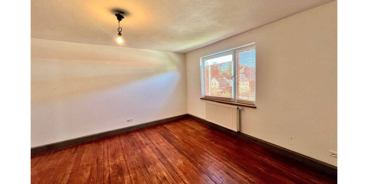 Mehrfamilienhaus, Wohnhaus Lengenfeld - 4 Zimmer, 150 m&sup2;, 83.000&euro; | Angebot:25708235