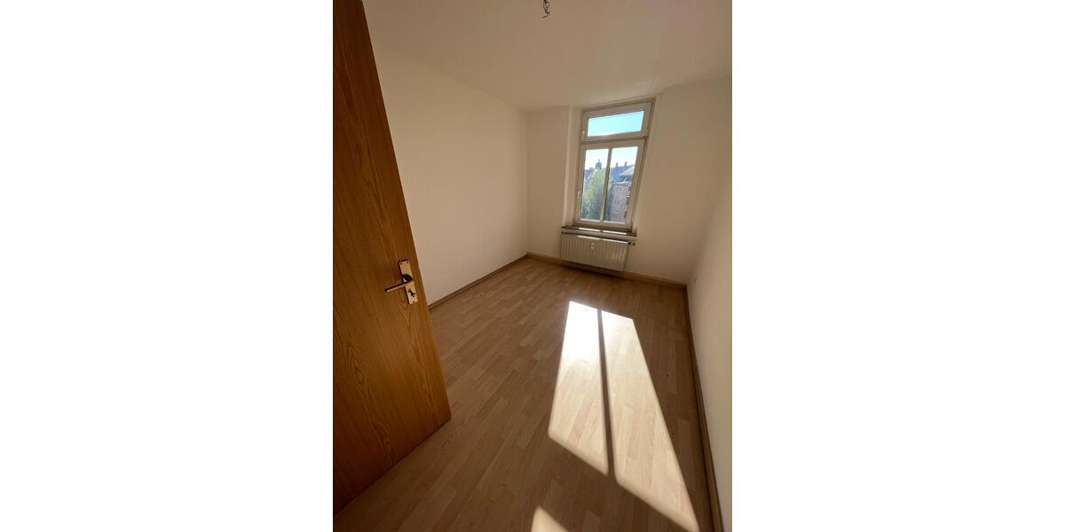 Etagenwohnung Plauen Altstadt - 2 Zimmer, 44 m&sup2;, 260&euro; | Angebot:25219444