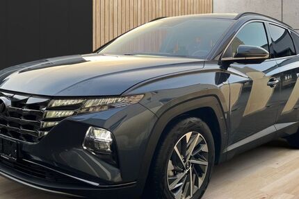 Hyundai TUCSON 14.690 km 29.900 &euro; Trieb 08239