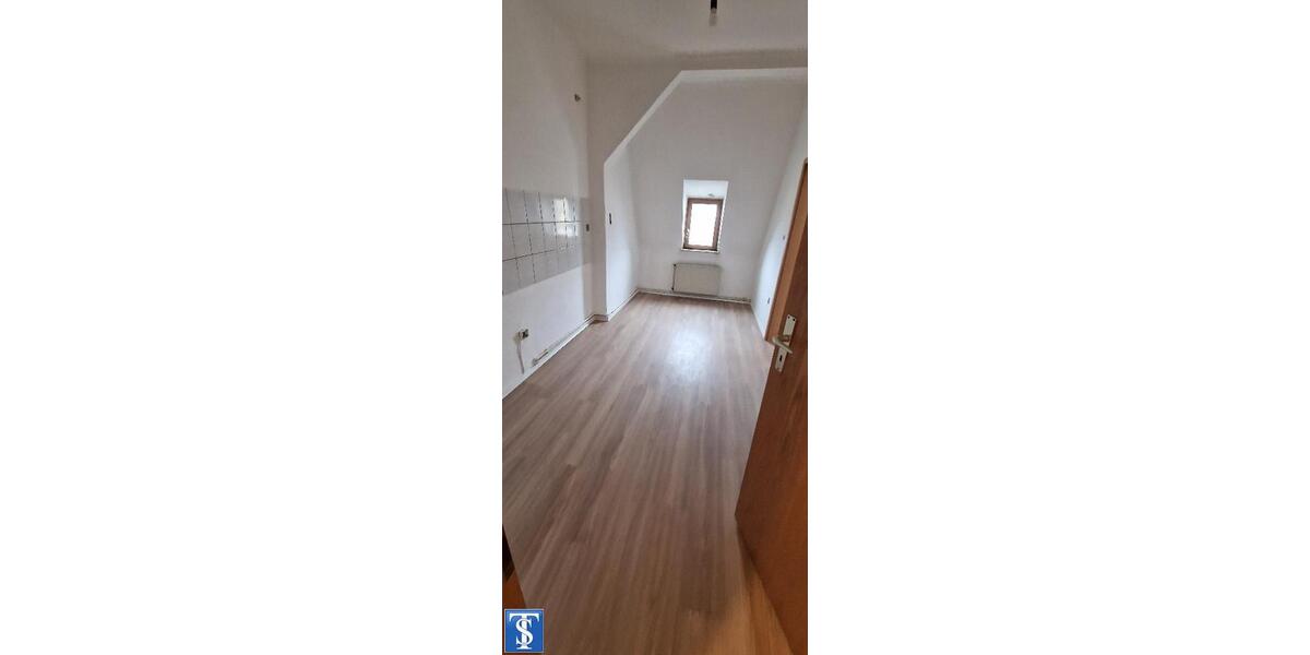 Etagenwohnung Plauen Bahnhofsvorstadt - 3 Zimmer, 85 m&sup2;, 425&euro; | Angebot:23870706