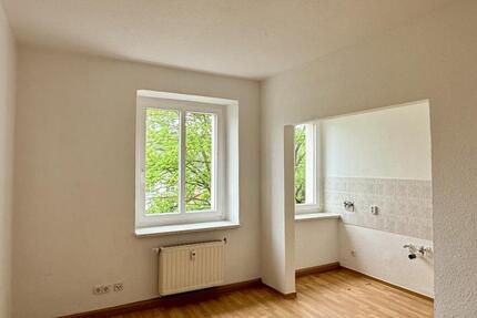 Wohnung Plauen Bahnhofsvorstadt - 2 Zimmer, 37 m&sup2;, 207&euro; | Angebot:26635775