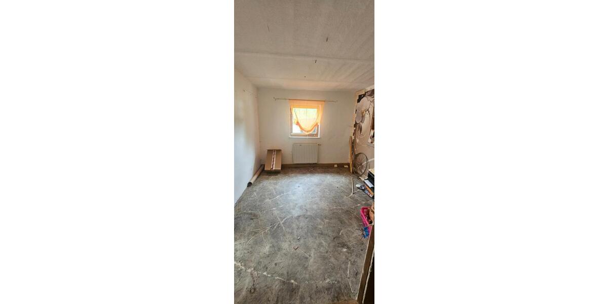 Einfamilienhaus Oelsnitz (Vogtland) - 5 Zimmer, 170 m&sup2;, 80.000&euro; | Angebot:25104388