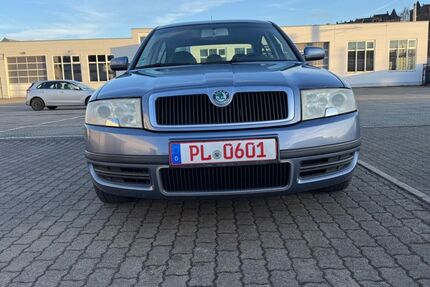 Skoda Superb 190.139 km 2.499 &euro; Plauen 08525